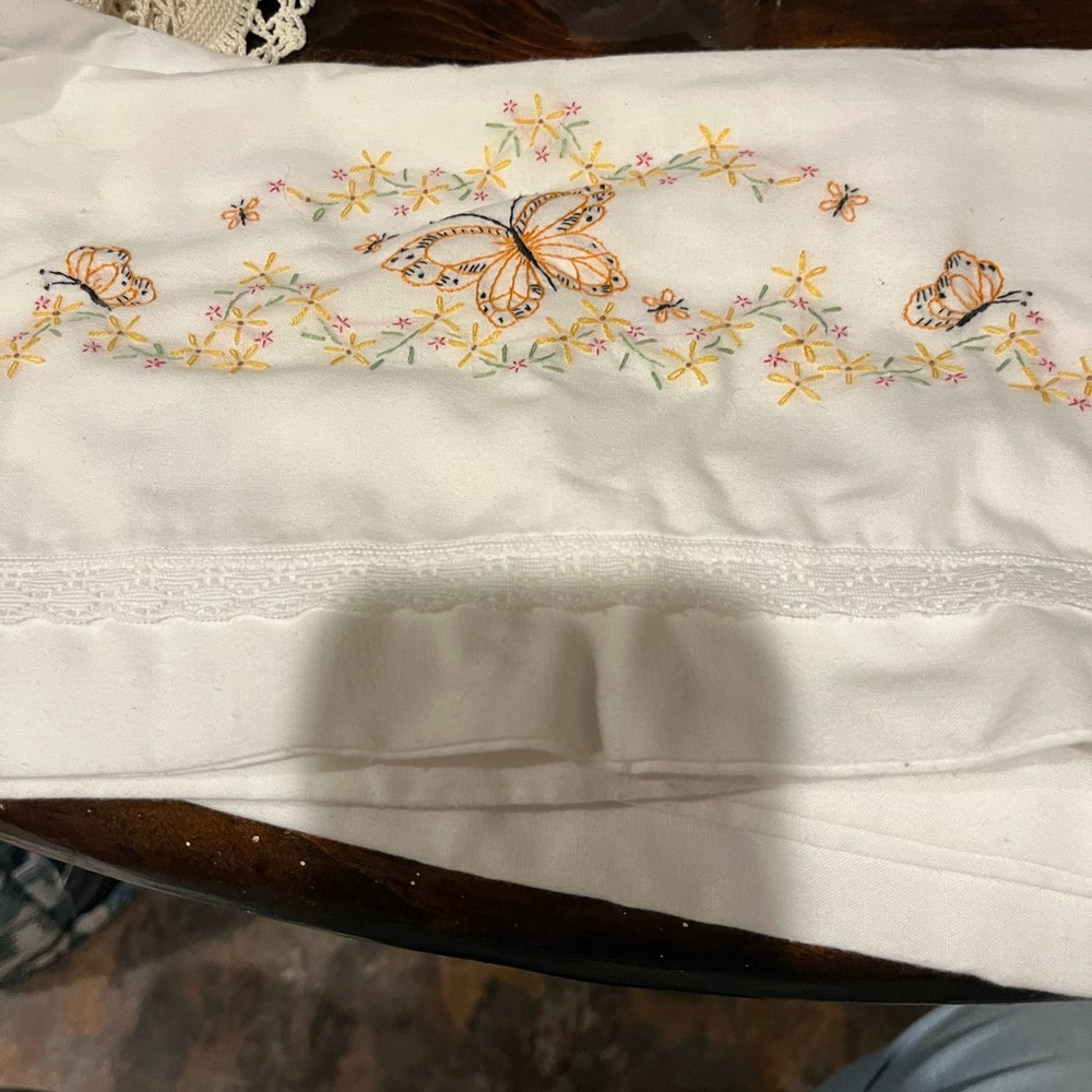 Vintage Embroidered Butterfly Pillowcase - White and Orange
